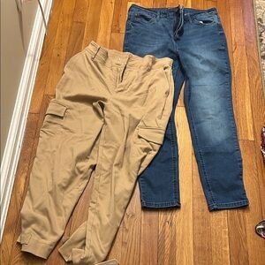 Simply Vera Wang set of 2 pants